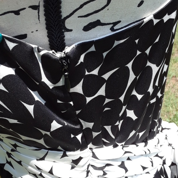 New York &Company Lightweight Poly Hi-Lo Sundress - Picture 6 of 8